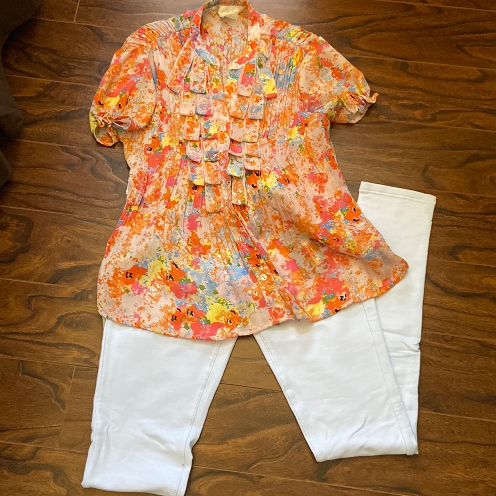 Tradition watercolour style button up blouse in size 10p